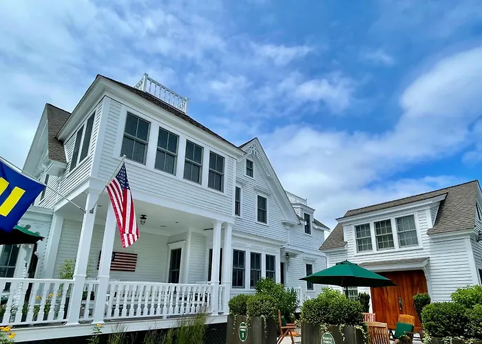 Guest house: White Porch Inn
